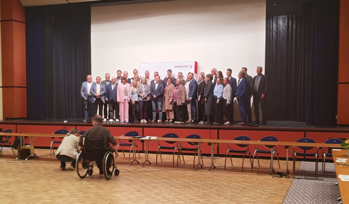 Bild des gesamten neuen Zirndorfer Stadtrates