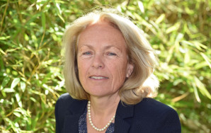 Portraitfoto von Gisela Fischer