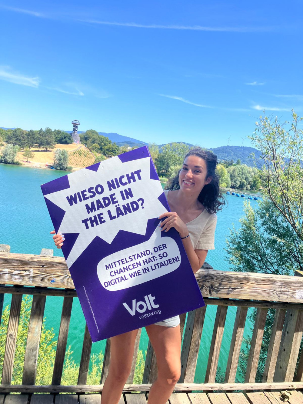 City-Lead Alisa im Seepark mit Plakat