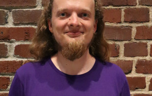 Johannes Visintini im lila Volt T-Shirt