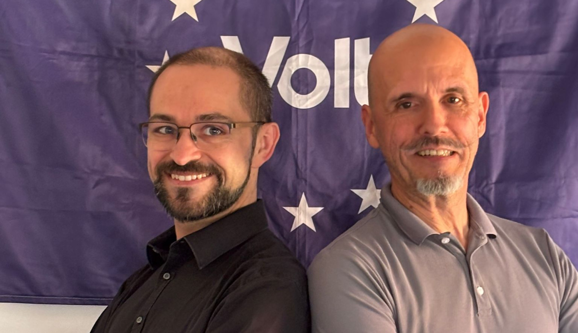 Patrick Kulinski (li.) & Jörg Quasnowitz (re.), Direktkandidaten der Partei „Volt“ für den Wahlkreis Böblingen. Bild: Birgit Seibel