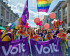 Foto mit vielen Volter*innen auf einer Pride-Demo