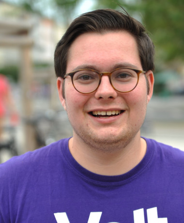 Portraitfoto von Jan Langbehn