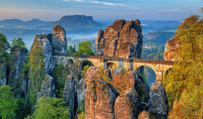 Basteibrücke in Sachsen. Frei verfügbares Bild von Julius Silver auf Pixabay