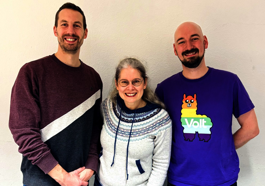 Die neuen City Leads des Düsseldorfer Volt-Teams v.l.: Can Böcek, Ramona Horlitz und Dennis Jansen