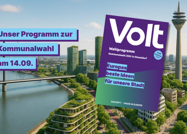 Bild des Deckblattes des Wahlprogrammes von Volt Düsseldorf 2025 vor einer Kulisse Düsseldorfs mit dem Rheinturm im Hintergrund