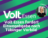 Grafik mit diagonalen lilafarbenen und grünen Streifen. In der Mitte steht der Text: Volt Essen fordert Einwegabgabe nach Tübinger Vorbild. Rechts oben ein rundes Porträtfoto mit dem Namen Mandy Hindenburg.