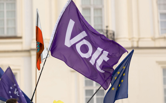 Drei Flaggen Volt EU Hessen