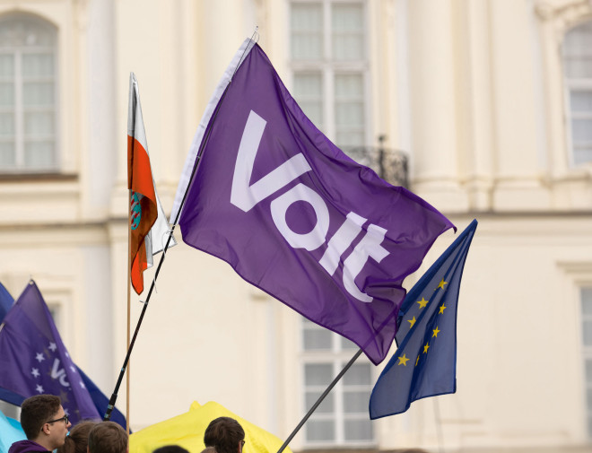 Drei Flaggen Volt EU Hessen