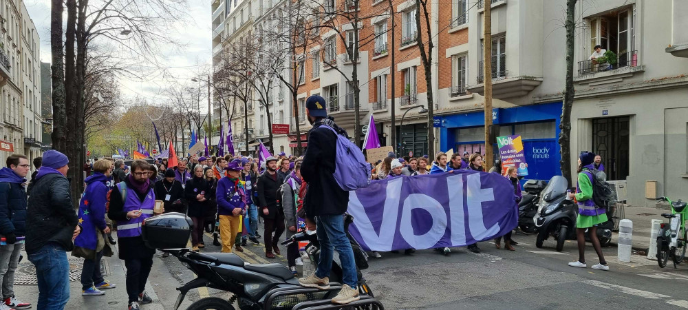 Die Europapartei Volt demonstriert