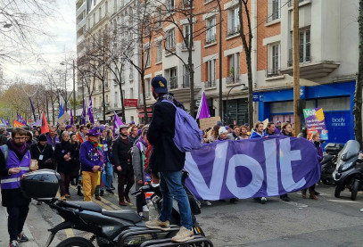 Die Europapartei Volt demonstriert