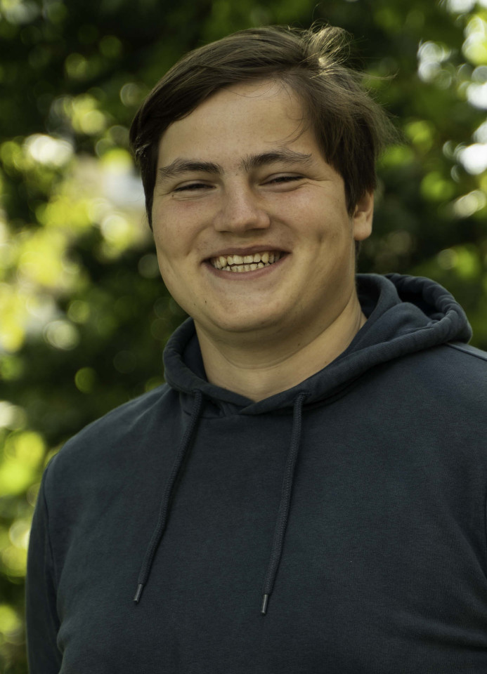 Bild von Kasimir Nimmerfroh, Co-Vorsitzender des Volt Deutschland Landesverbands Hessen.
