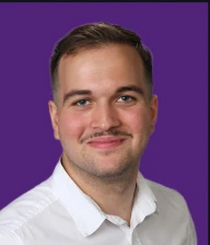 Portraitfoto von Kevin Fröhlich-Rosas.