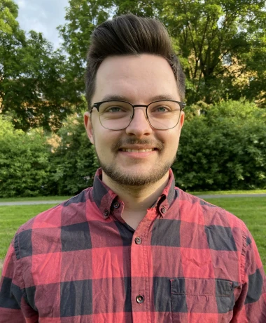 Portraitfoto von Niclas Homburg.