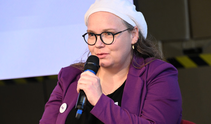 Foto von Michaela beim IHK-Tischgespräch. Foto: Ben Pakalski / pakalski-press