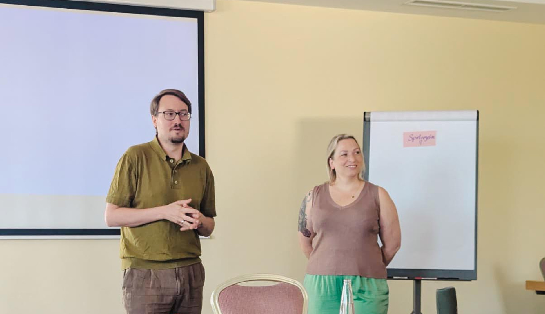 Felix Sproll und Carina Bachner