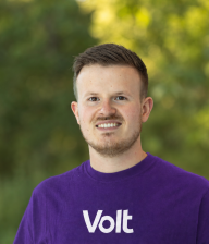 Portrait von Tim Sigl im Volt Shirt