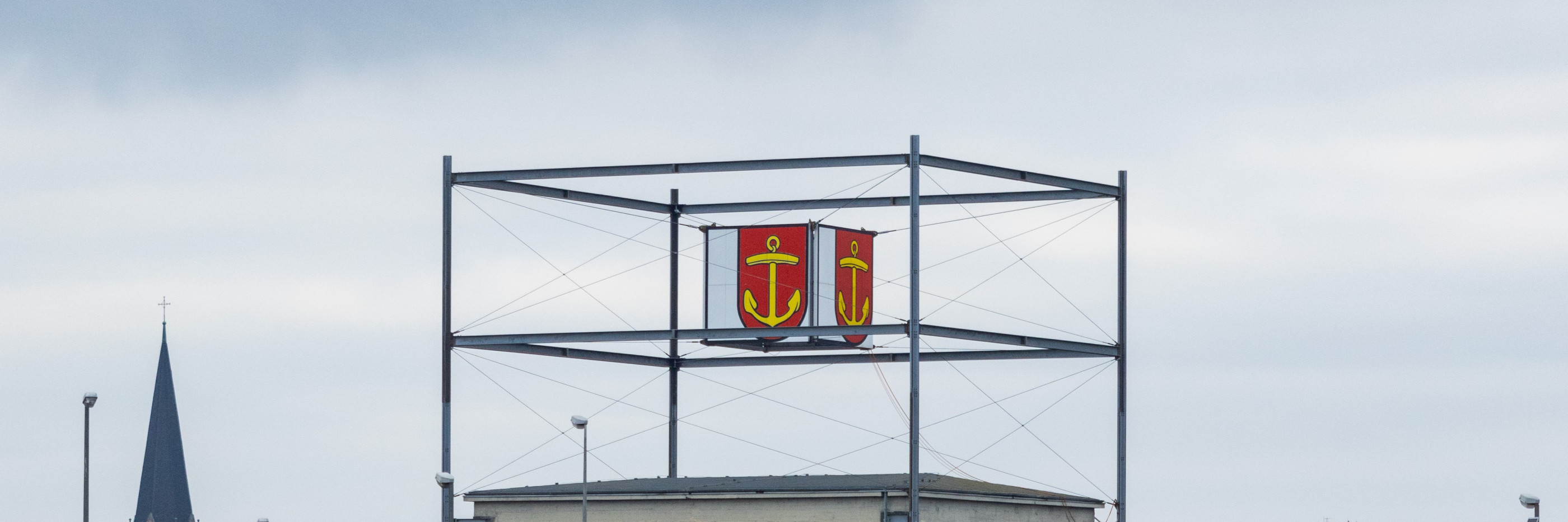Ludwigshafener Würfelbunker mit Stadtwappen