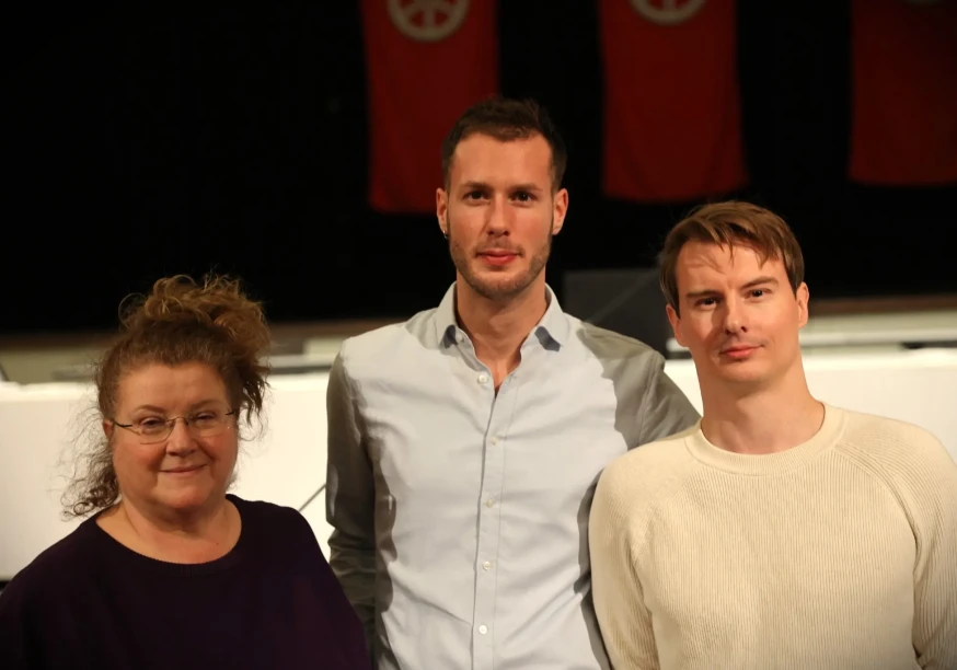 Britta Werner, Sascha Kolhey, Philipp Leisner bei der Stadtratssitzung zum Haushalt im Dezember