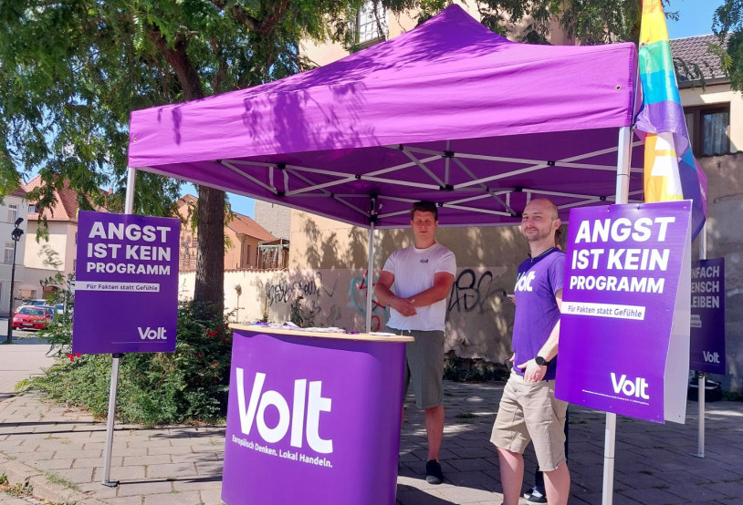 Wahlinfostand von Volt Sachsen-Anhalt