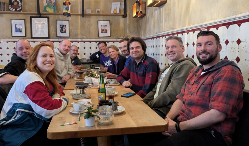 Das Lübecker Team bei einem Treffen in der Remise.