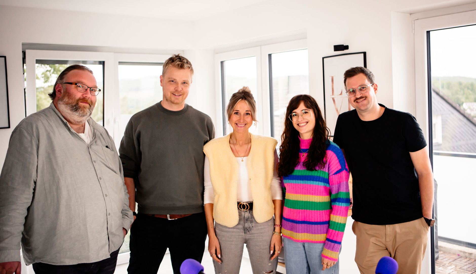 Podcast-Teilnehmende Erik Dietrich, Samuel Wittenburg, Nadine Henninger, Anna Braun, Florian Rubens