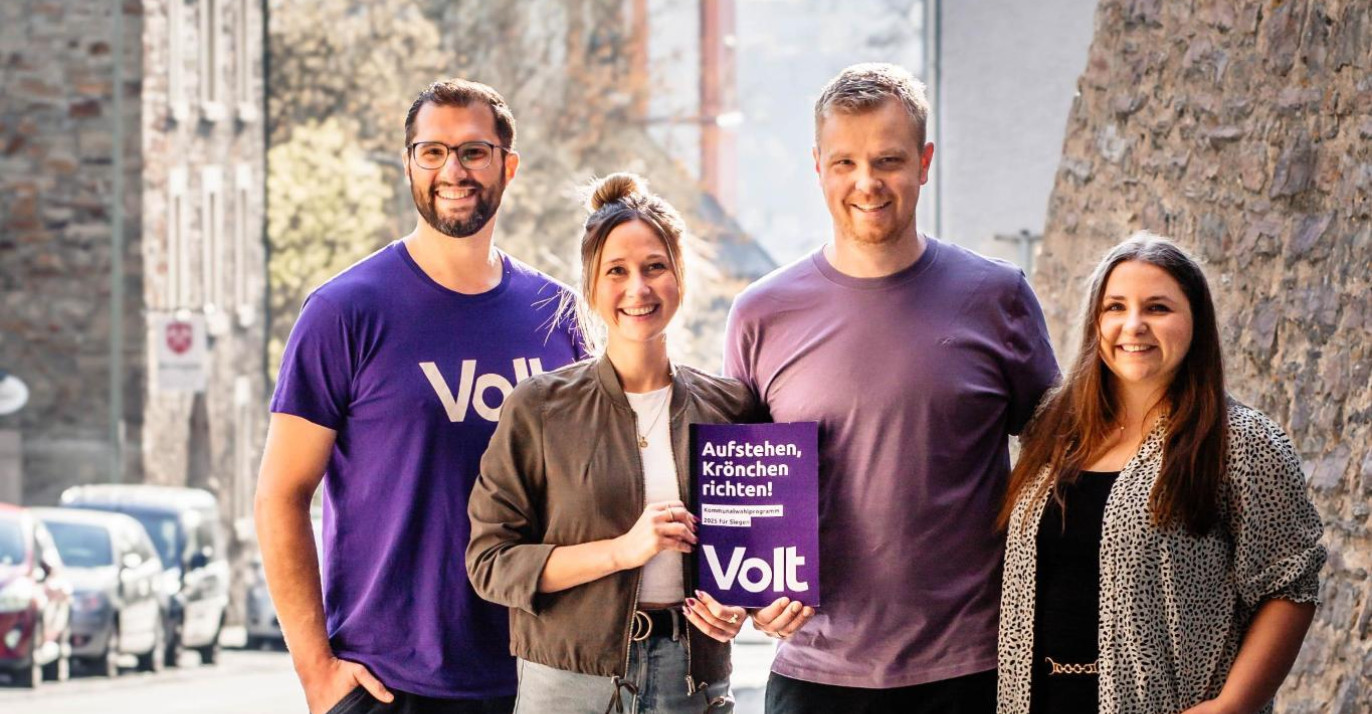 Volt-Spitzenkandidierende Timo Kamann, Nadine Henninger, Samuel Wittenburg, Louisa Deimel