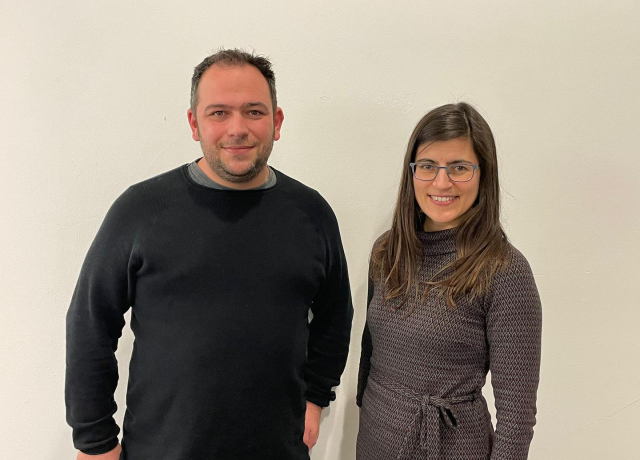 Marcel Verkooyen (Direktkandidat Wahlkreis Aachen II) und Alexandra Radermacher (Direktkandidatin Wahlkreis Aachen I) Volt Deutschland